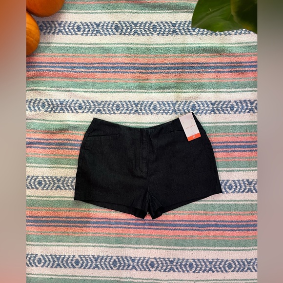 Y2k Style Hot Short 🔥 - Picture 2 of 8